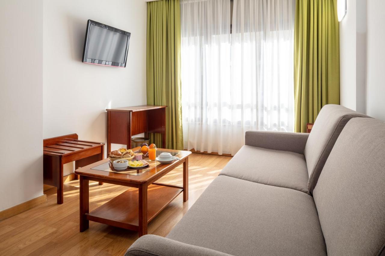 Hotel Anjos Lisbon Bagian luar foto