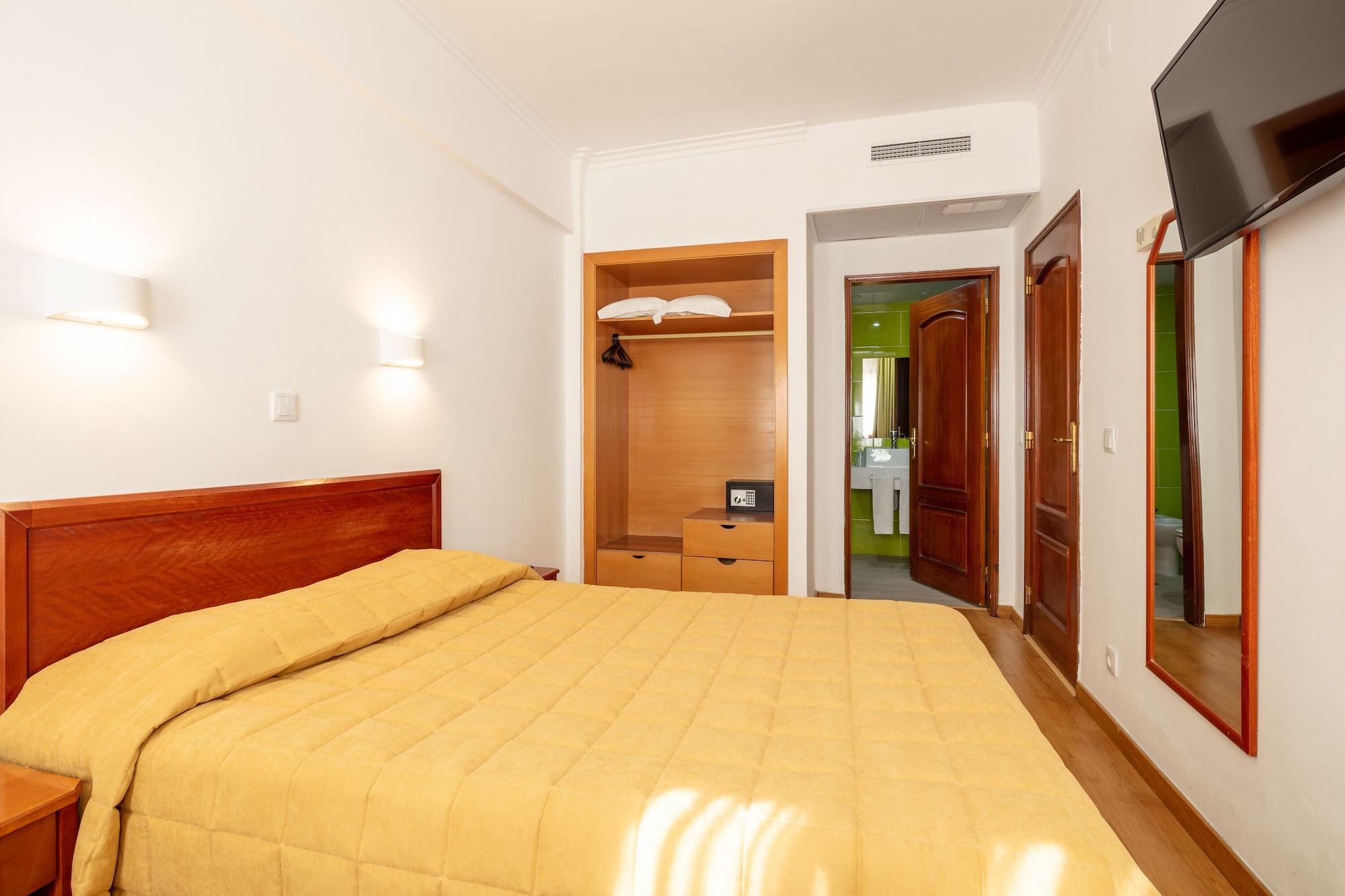 Hotel Anjos Lisbon Bagian luar foto