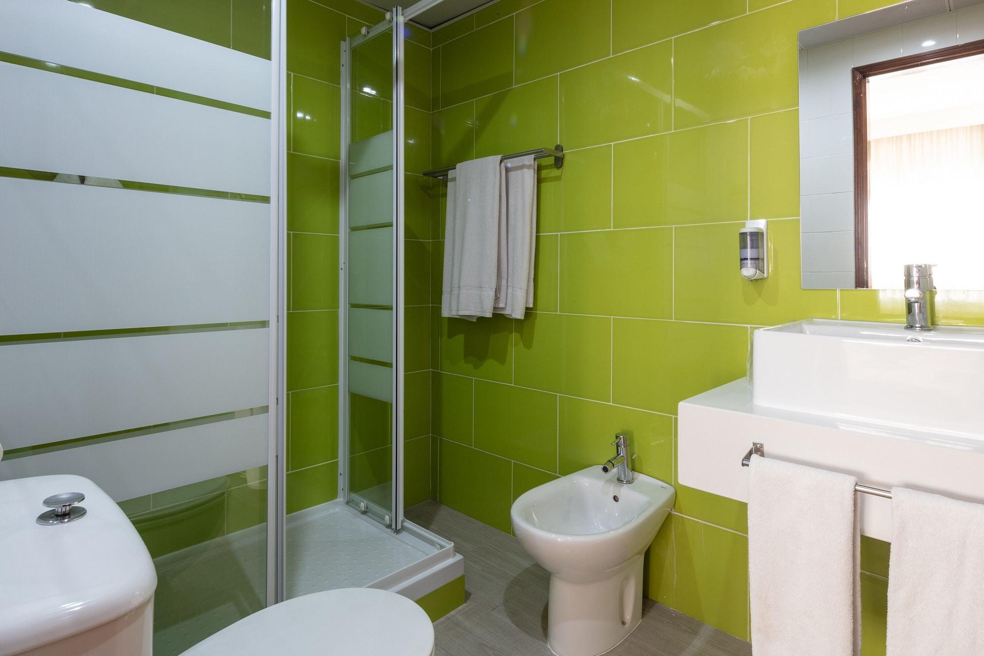 Hotel Anjos Lisbon Bagian luar foto