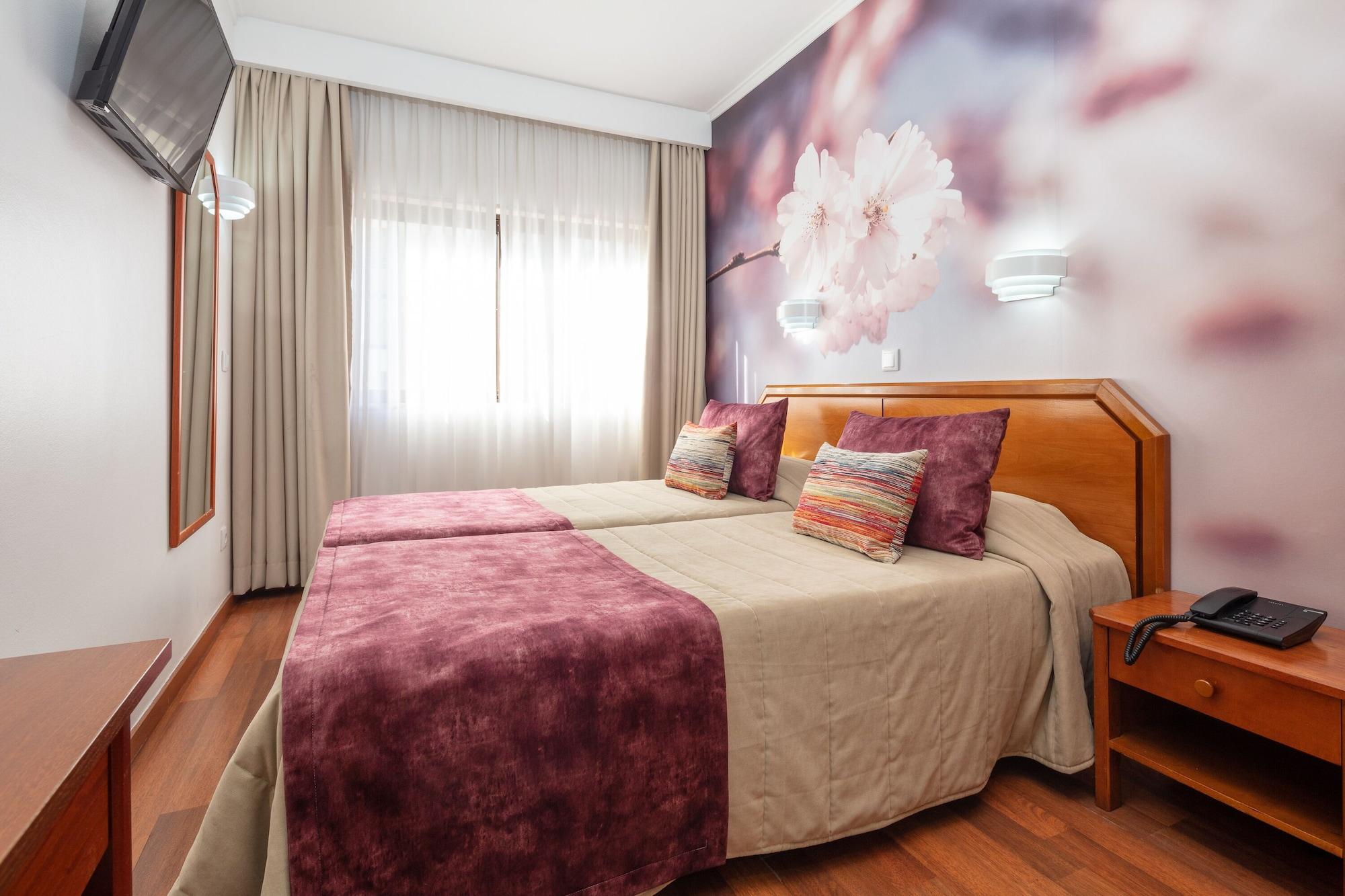 Hotel Anjos Lisbon Bagian luar foto