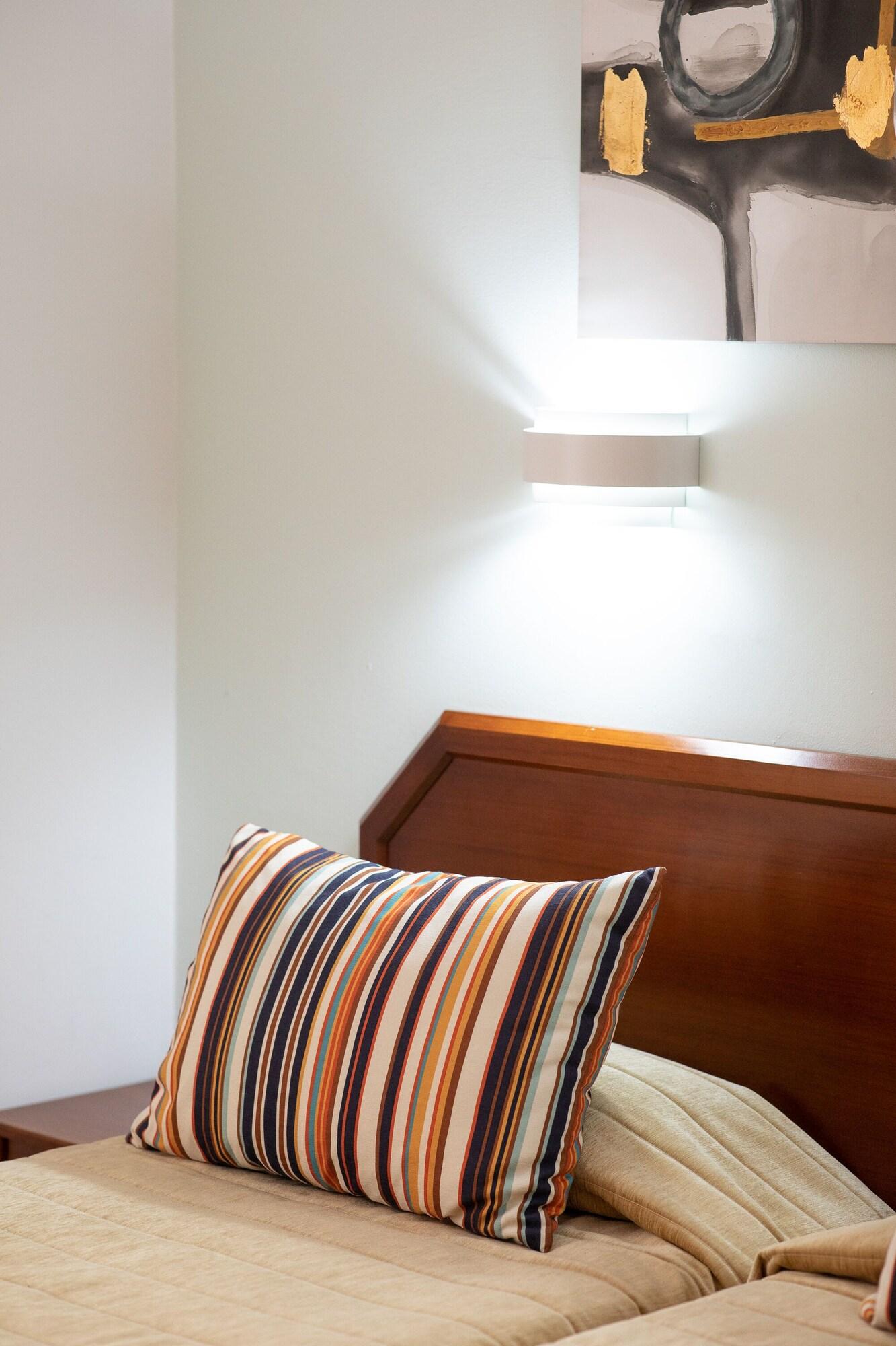 Hotel Anjos Lisbon Bagian luar foto