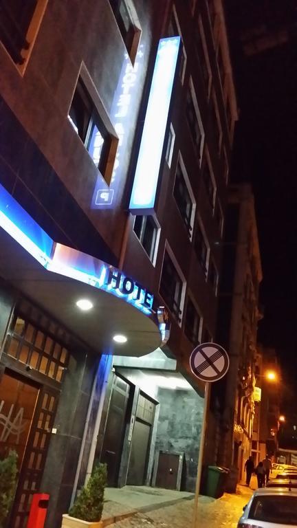 Hotel Anjos Lisbon Bagian luar foto