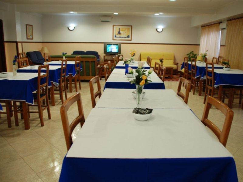 Hotel Anjos Lisbon Bagian luar foto