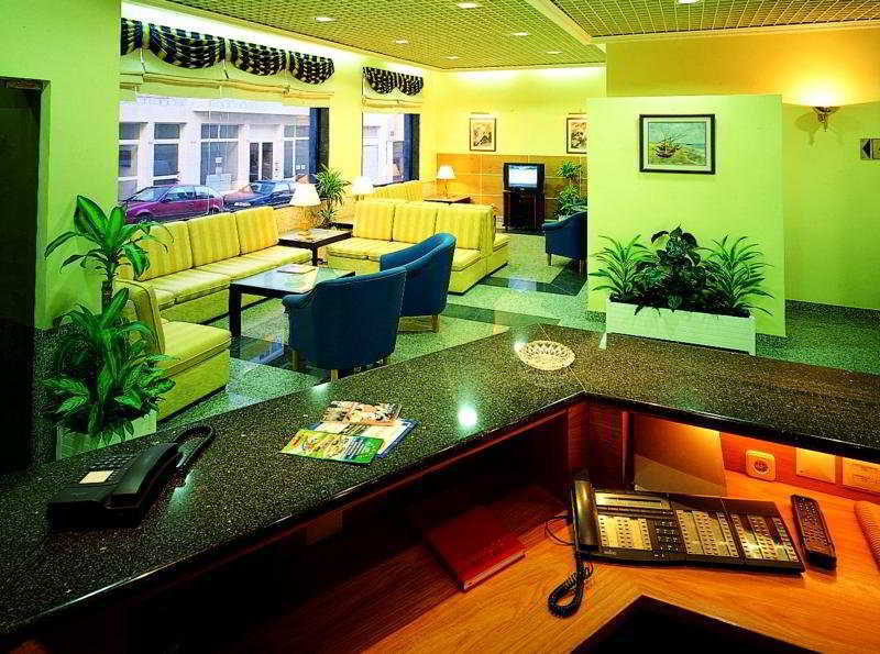 Hotel Anjos Lisbon Bagian luar foto