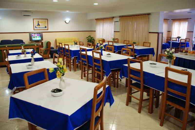 Hotel Anjos Lisbon Bagian luar foto